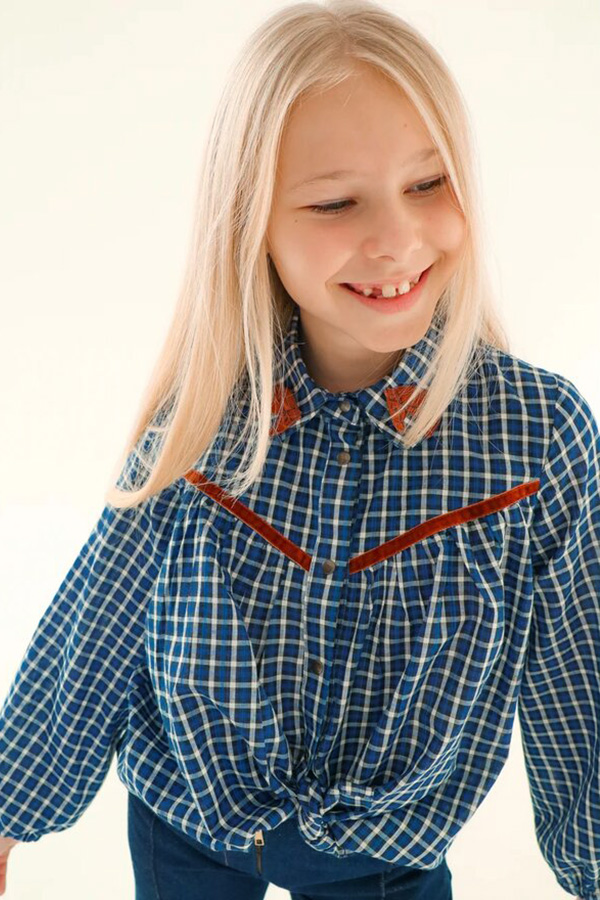 Детская блузка-рубашка в клетку для девочки