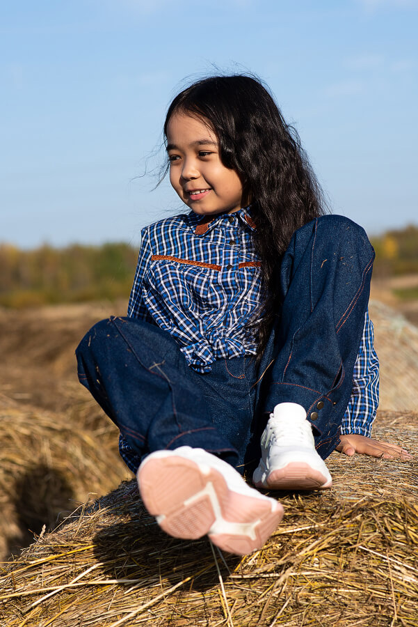 Детская блузка-рубашка в клетку для девочки