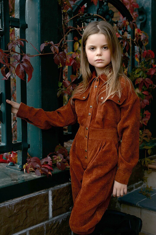 с накладными карманами