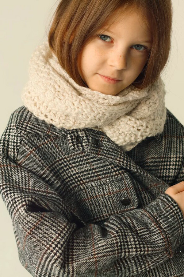 Серое детское пальто-рубашка в клетку