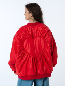 Ярко красная куртка-бомбер «Hearts alive» для девочки