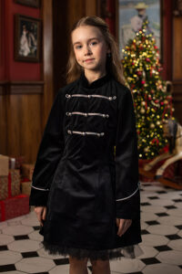 Праздничное бархатное платье «Щелкунчик» чёрное для девочки