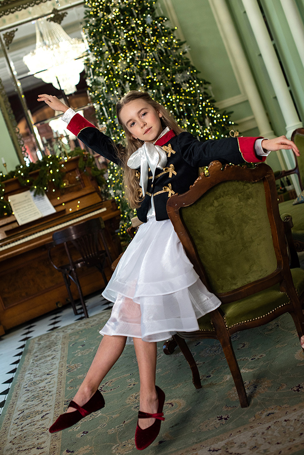 Бархатный жакет «Щелкунчик» для девочки — мундир