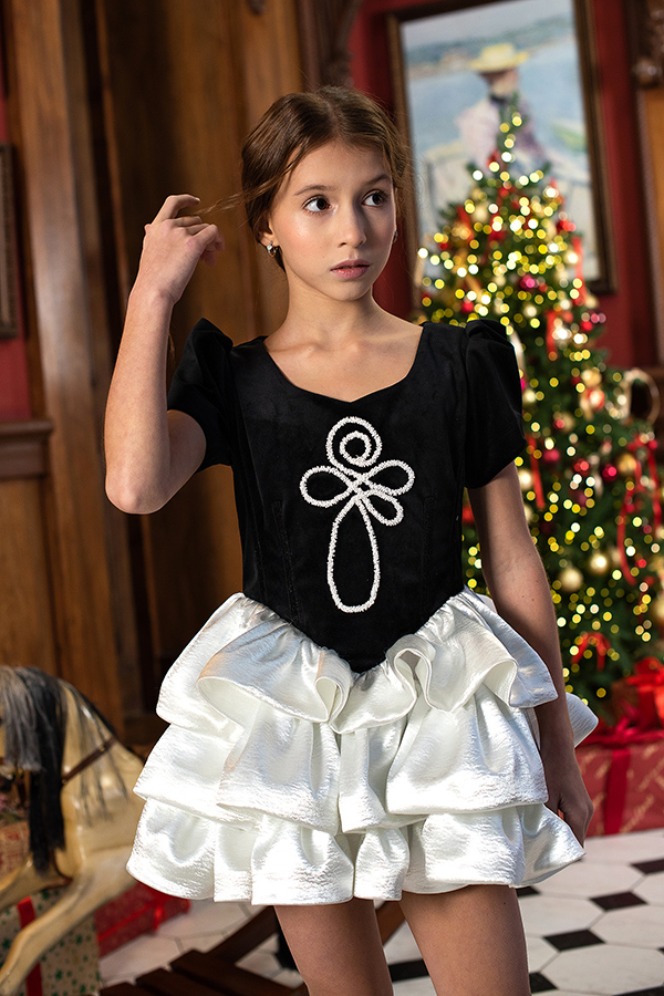 Платье для девочки чёрно-белое — бархат и атлас