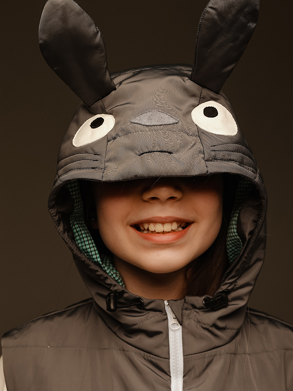 Серо-белый детский жилет Тоторо с капюшоном