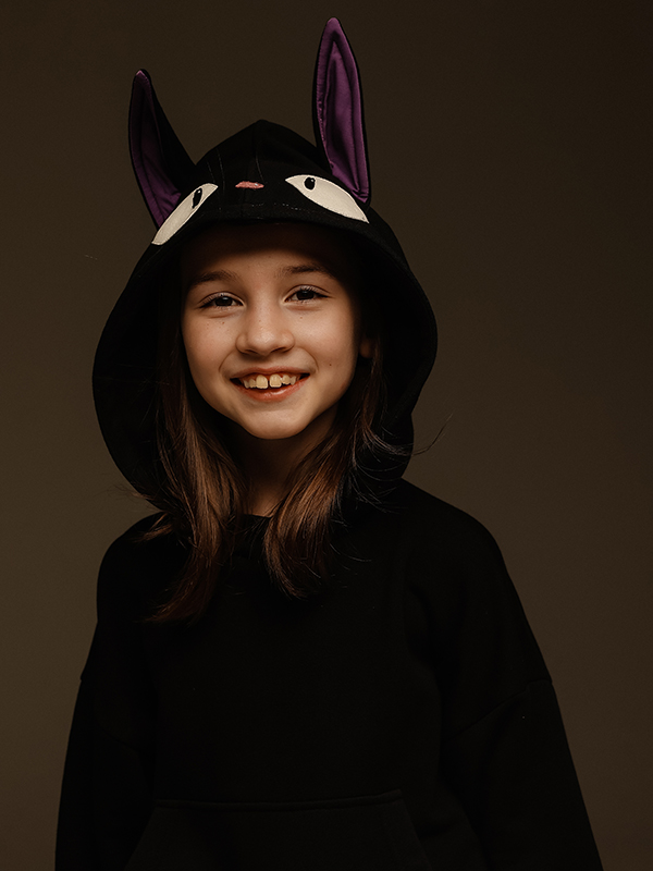 Черный детский худи Котенок Дзи-Дзи