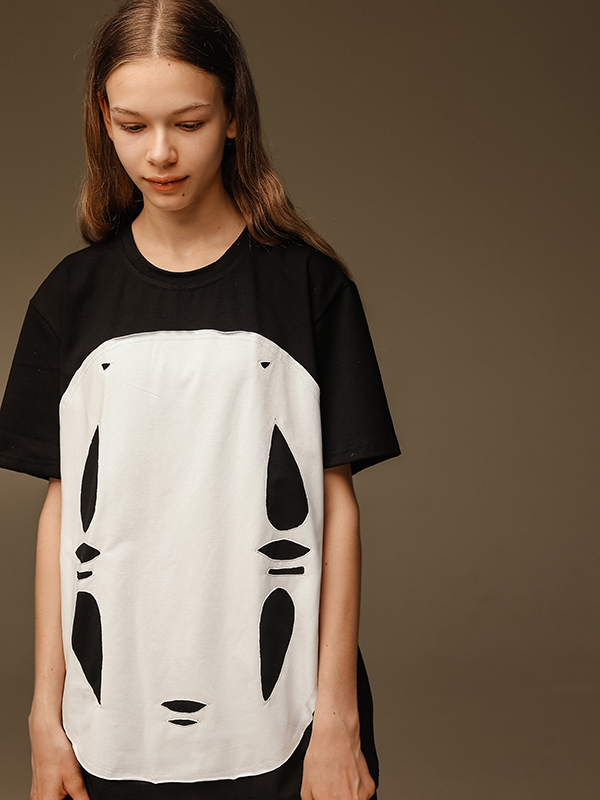 Черно-белая детская футболка "Безликий" по мотивам мультфильмов Миядзаки