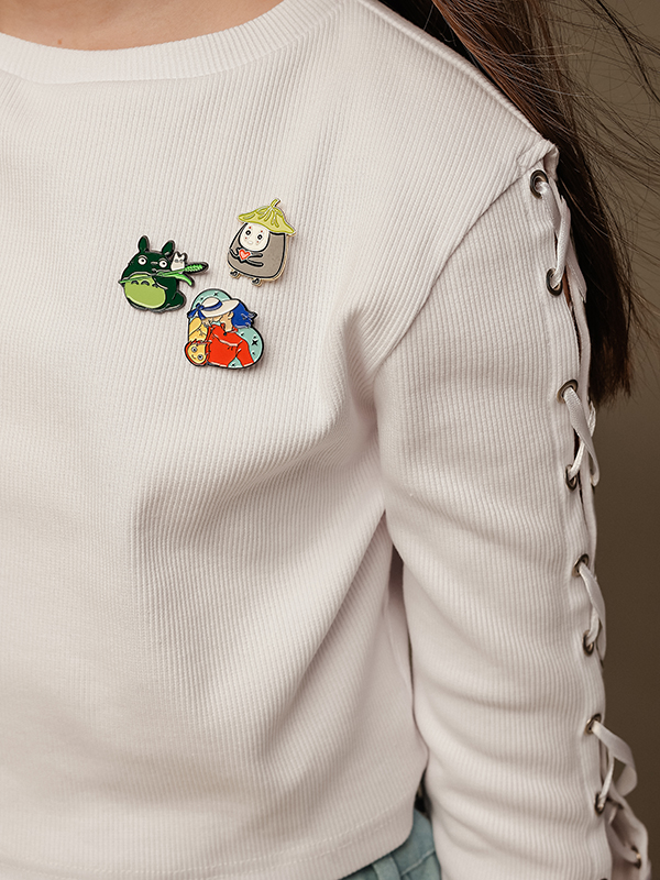 Белый детский топ в рубчик со шнуровкой на рукавах