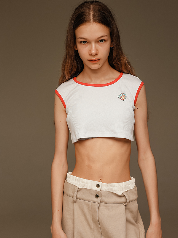 Бежевые джинсы-бананы на девочку с имитацией резинки от нижнего белья на поясе