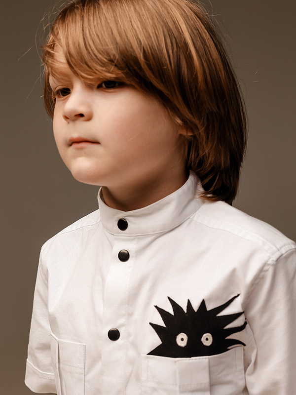 Белая детская рубашка с воротником-стойкой "Чернушки"