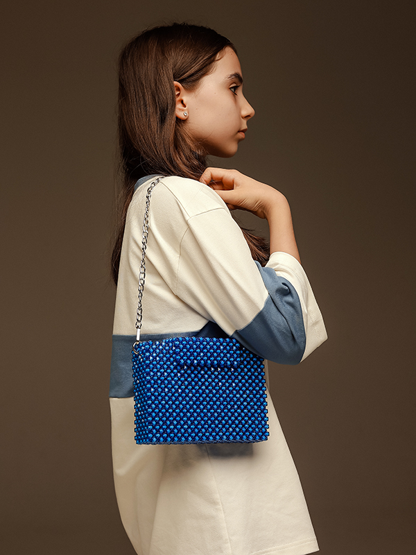 Белая футболка с принтом "Миядзаки"