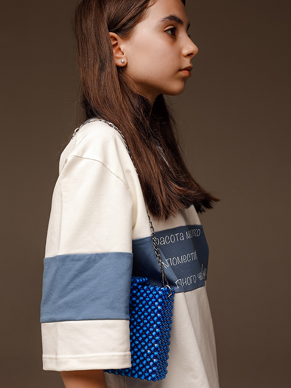 Белая футболка с принтом "Миядзаки"