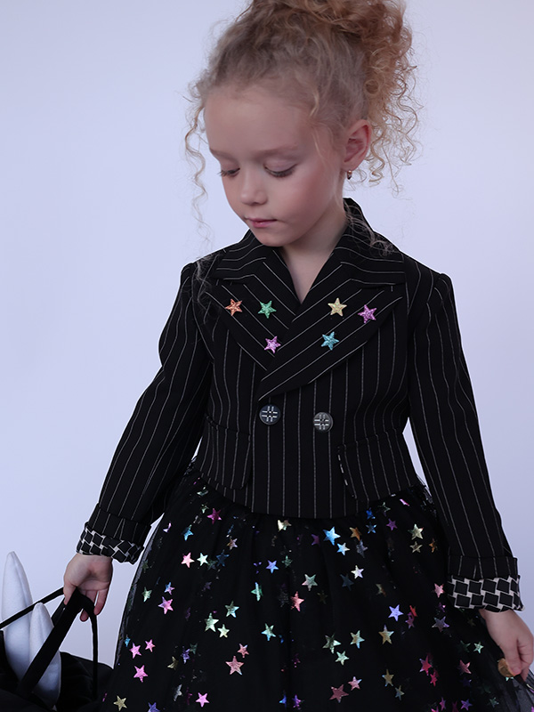 Нарядный укороченный детский жакет в полоску на девочку