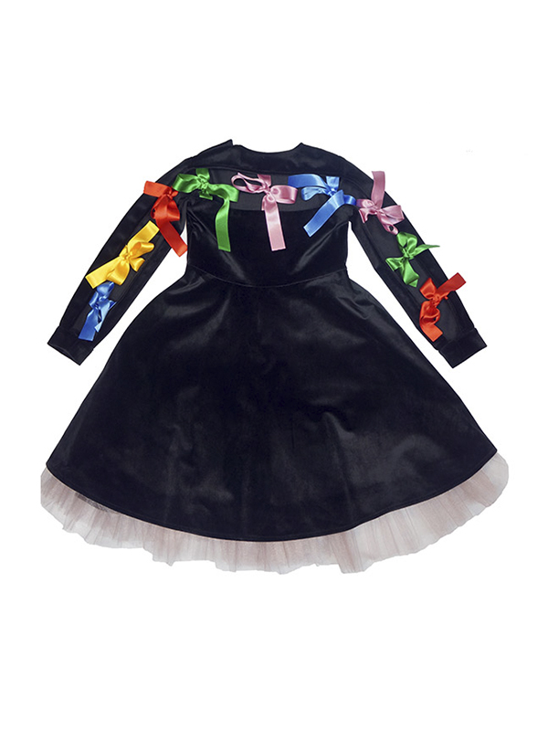 бантами на рукавах и спине