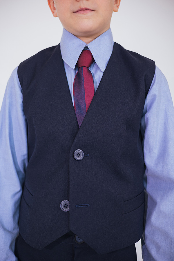 Классический школьный жилет для мальчика