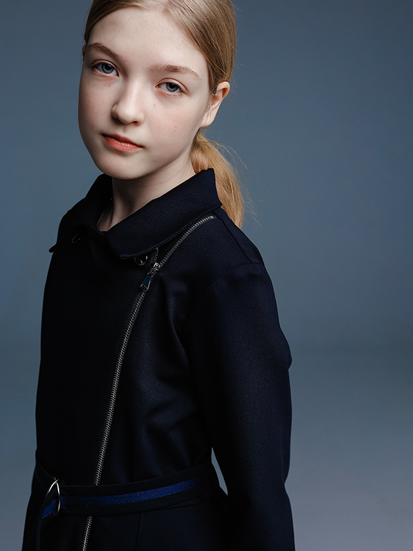 Синее школьное платье-косуха