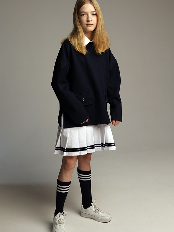 Темно-синий школьный лонгслив из джерси на девочку