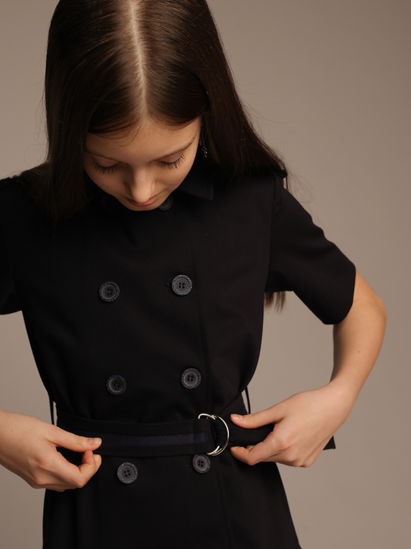 Синее двубортное школьное платье-тренч