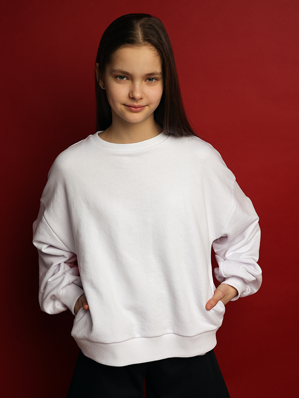 Базовый белый свитшот на девочку