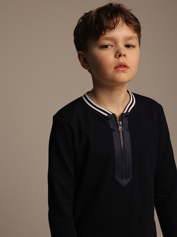 Синий школьный лонгслив-поло с застежкой молнией для мальчика