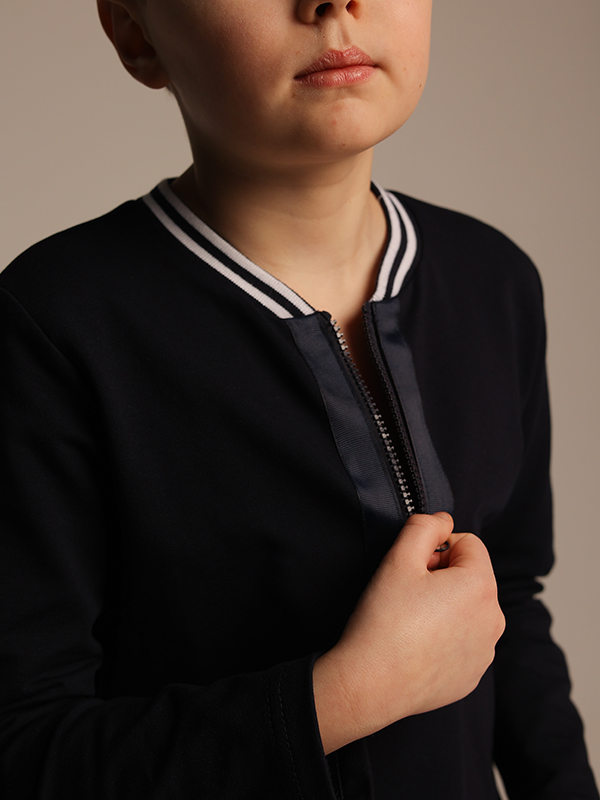 Синий школьный лонгслив-поло с застежкой молнией для мальчика