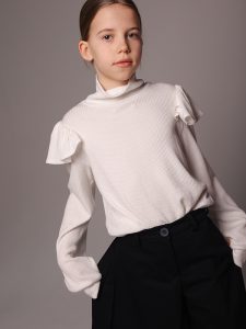 Бадлон в рубчик с крылышками на плечах