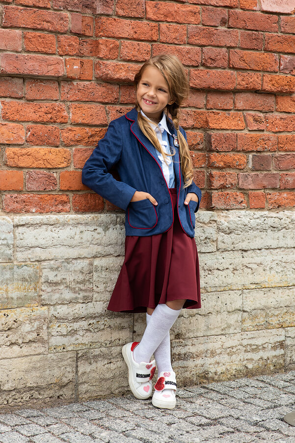 Синий замшевый школьный жакет с окантовками для девочки