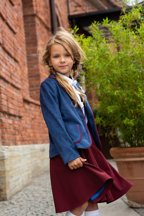 Синий замшевый школьный жакет с окантовками для девочки