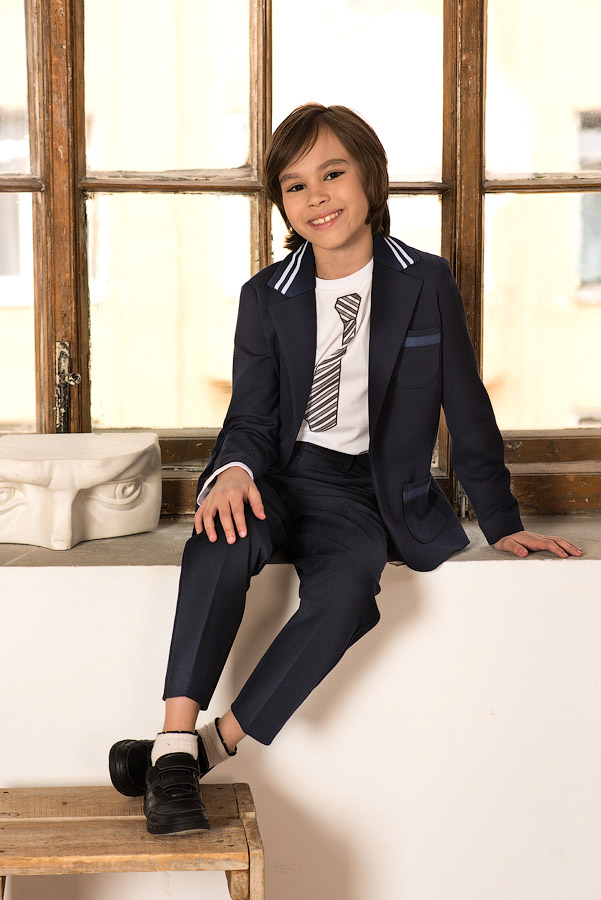 Синий школьный пиджак для мальчика