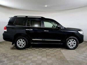 Toyota Land Cruiser 2019 4.5d AT (249 л.с.) 4WD Люкс Safety (5 мест) c пробегом - фото 4