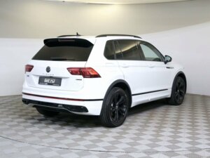Volkswagen Tiguan 2021 2.0 AMT (180 л.с.) 4WD R-Line c пробегом - фото 5