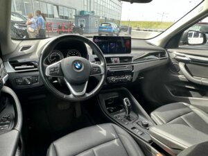 BMW X1 2018 20i xDrive 2.0 AT (192 л.с.) 4WD xDrive20i xLine c пробегом - фото 2