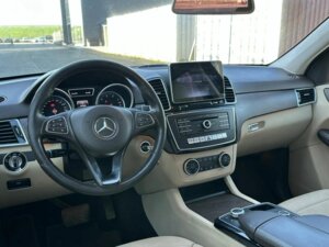 Mercedes-Benz GLE 2015 300 3.5 AT (249 л.с.) 4WD GLE 300 4MATIC Особая серия c пробегом - фото 3