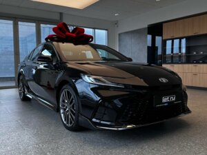 Новый Toyota Camry 2026 2.0hyb CVT (197 л.с.) Sport PLUS  - фото 1