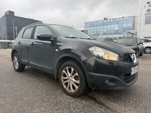 Nissan Qashqai 2011 2.0 CVT (141 л.с.) 4WD SE+ c пробегом - фото 1