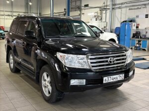 Toyota Land Cruiser 2011 4.5d AT (235 л.с.) 4WD Люкс (юбилейная версия) c пробегом - фото 7