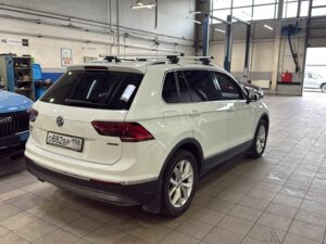 Volkswagen Tiguan 2018 2.0 AMT (180 л.с.) 4WD Comfortline c пробегом - фото 3