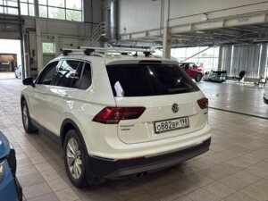 Volkswagen Tiguan 2018 2.0 AMT (180 л.с.) 4WD Comfortline c пробегом - фото 4