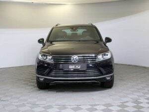 Volkswagen Touareg 2018 3.6 AT (249 л.с.) 4WD Wolfsburg Edition c пробегом - фото 2