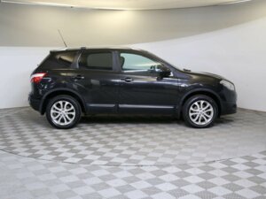 Nissan Qashqai 2011 2.0 CVT (141 л.с.) 4WD SE+ c пробегом - фото 4