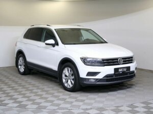 Volkswagen Tiguan 2018 2.0 AMT (180 л.с.) 4WD Comfortline c пробегом - фото 3