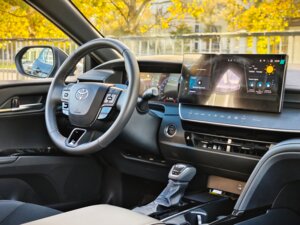 Новый Toyota Camry 2026 2.0hyb CVT (197 л.с.) Sport PLUS  - фото 6