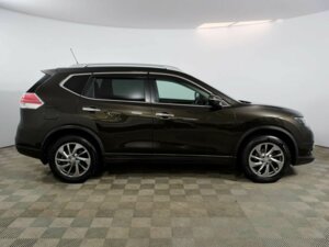 Nissan X-Trail 2015 2.5 CVT (171 л.с.) 4WD LE c пробегом - фото 4