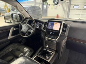 Toyota Land Cruiser 2015 4.5d AT (249 л.с.) 4WD Люкс (5 мест) c пробегом - фото 3