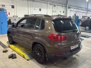 Volkswagen Tiguan 2014 1.4 AMT (150 л.с.) Trend&Fun c пробегом - фото 2