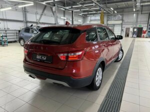 Lada (ВАЗ) Vesta 2019 SW Cross 1.8 AMT (122 л.с.) Luxe Multimedia (2017-2019) c пробегом - фото 2