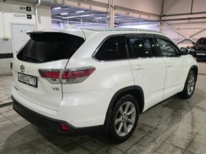 Toyota Highlander 2015 3.5 AT (249 л.с.) 4WD Престиж c пробегом - фото 2