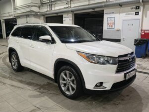 Toyota Highlander 2015 3.5 AT (249 л.с.) 4WD Престиж c пробегом - фото 5