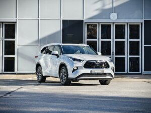 Новый Toyota Highlander 2026 2.0 AT (248 л.с.) 4WD Premium  - фото 4