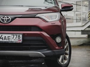 Toyota RAV4 2017 2.5 AT (180 л.с.) 4WD Престиж c пробегом - фото 1